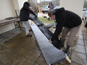 Řeka Dyje vydala vzácný nález. Archeologové vytáhli plavidlo z raného novověku