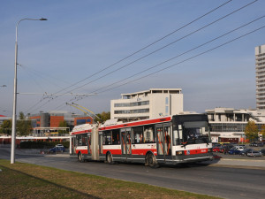 Brno se loučí s dvacetiletými trolejbusy. Vezme je na poslední projížďku