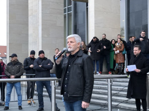 Dav v Brně vítal generála Pavla. Nenechte se zastrašit, vyzval generál