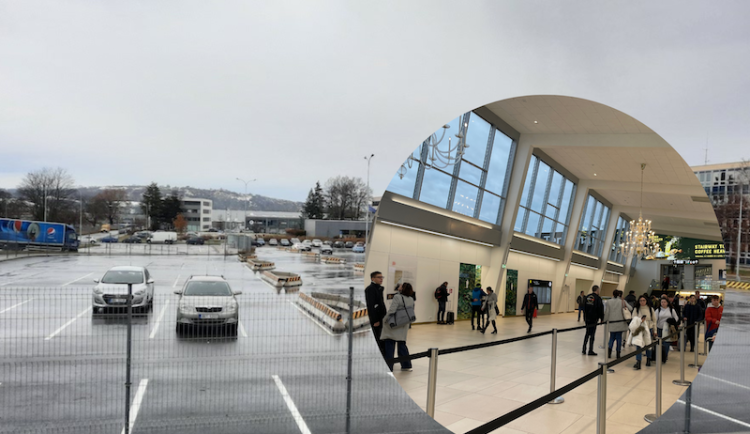 Zaparkujte za pětistovku na okraji města, sedněte na vlak a odleťte z Vídně, radí Brno lidem