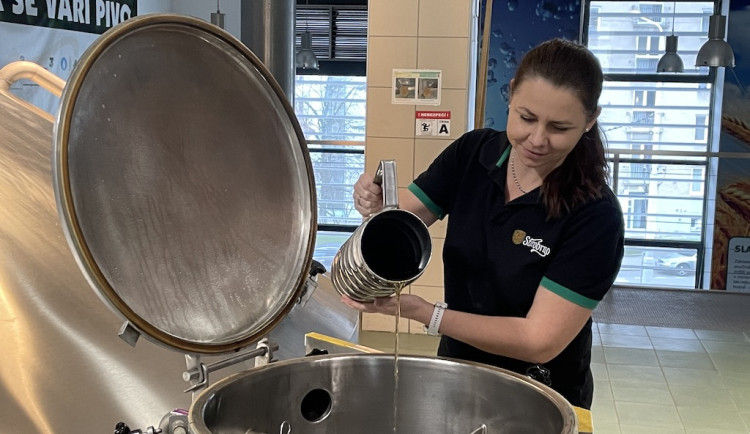 Klára Konupčíková vaří pivo