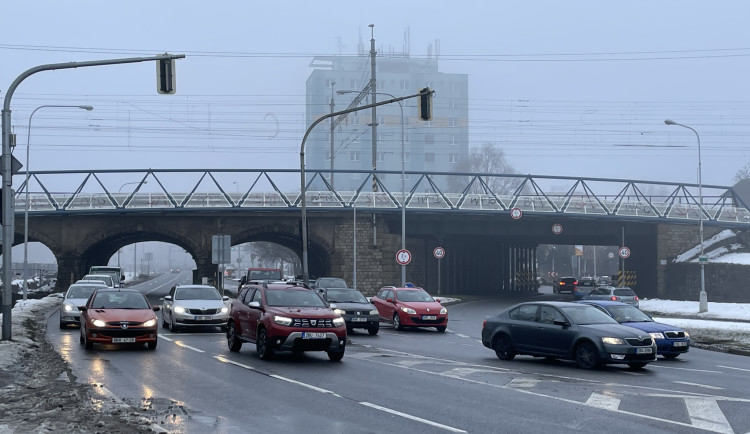 Brno si udělalo průzkum. Zjistilo, že lidé jezdí autem většinou bez spolujezdců