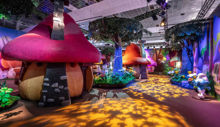 Do Brna přijedou šmoulové. Ve městě založí vesnici