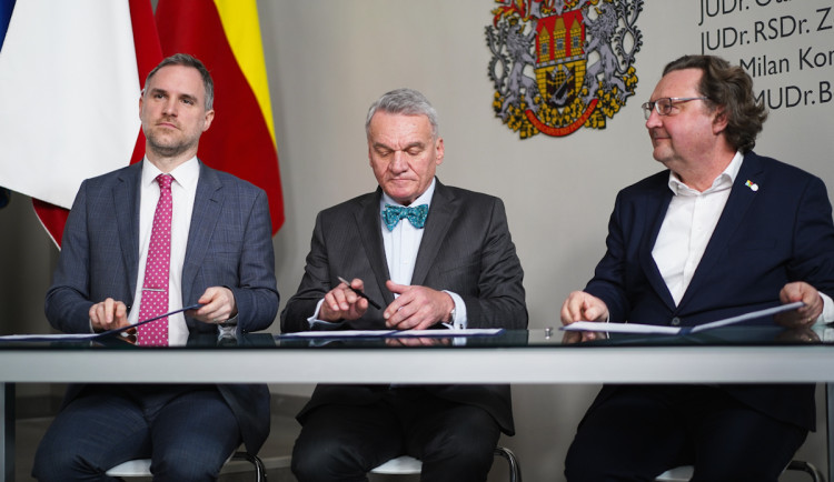 POLITICKÁ KORIDA: Jak vnímáte nové složení pražské rady? Odpovídají zastupitelé