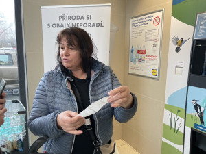 Lidé vozí do Brna pet flašky a plechovky, aby dostali slevový kupon