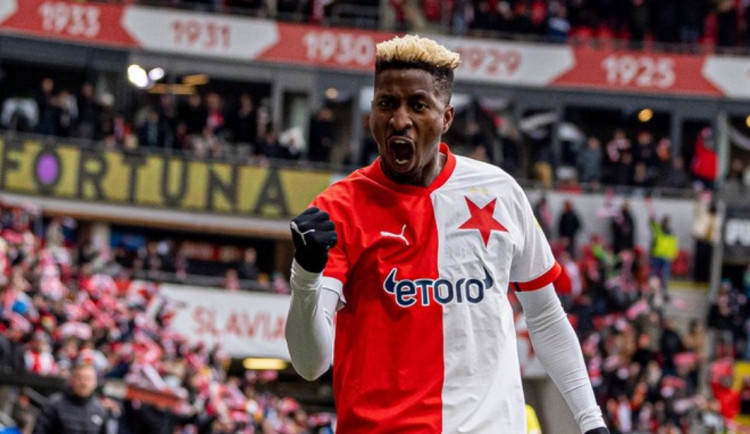 VIDEO: Slavia doma porazila Slovácko a zůstává na prvním místě ligové tabulky
