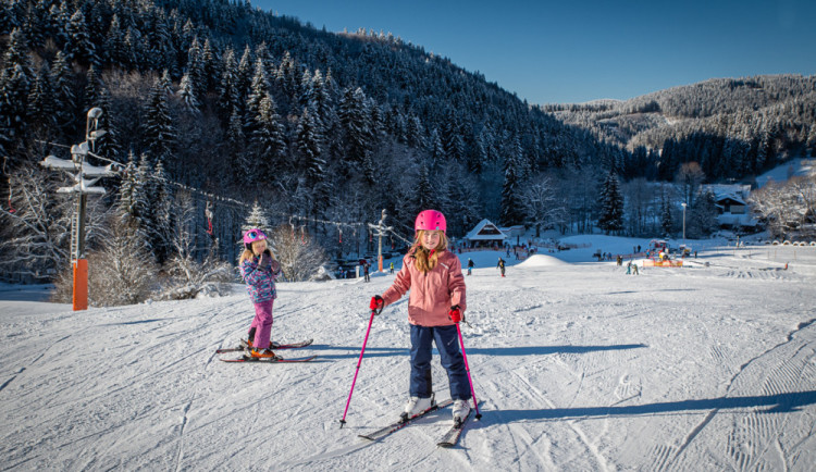 Termální bazény, lyže a sleva dvacet procent. Vyrazte v březnu do Velkých Karlovic