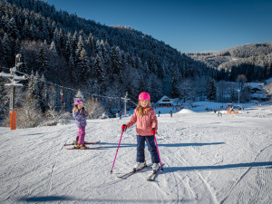 Sleva dvacet procent na termální bazény a lyže. Vyrazte v březnu do Velkých Karlovic