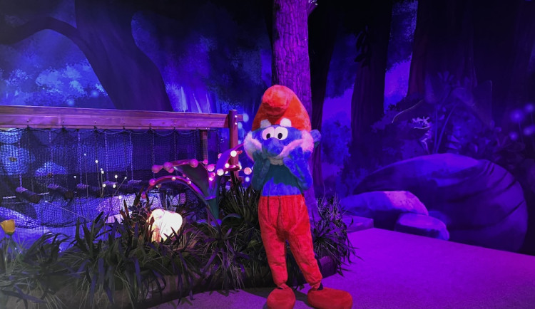 V Brně se otevřela šmoulí vesnička