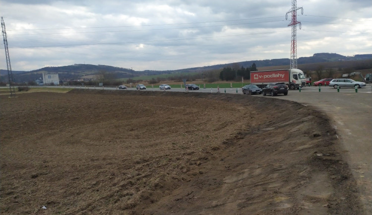 Na hlavním tahu z Brna do Svitavy roste kruháč. Denně zpomalí patnáct tisíc řidičů