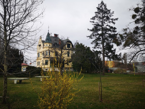 V Břeclavi opraví secesní vilu, kterou poničily kroupy před tornádem