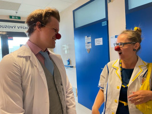 Díky klaunování se u mě začaly objevovat emoce, o kterých jsem netušil, že je mám, říká Zdravotní klaun Tomáš Žilinský