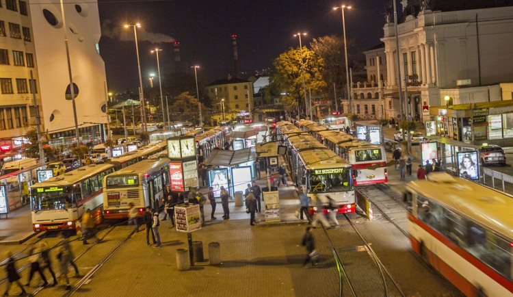 Změnte kvůli našim městským částem trasu rozjezdů, radí lidovci z okraje Brna dopravci