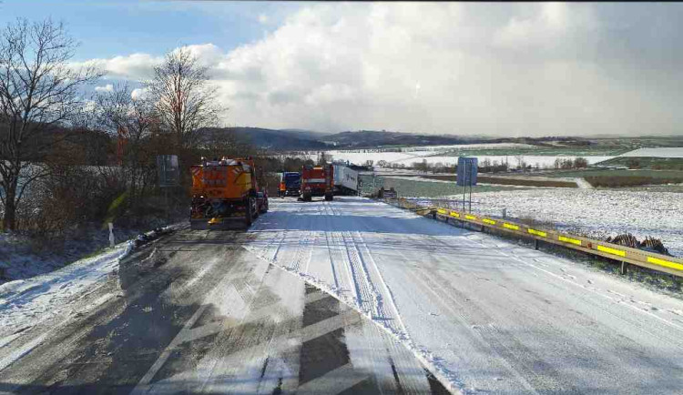 Brno zasáhla chumelenice. Problémy hlásí řidiči i hromadná doprava