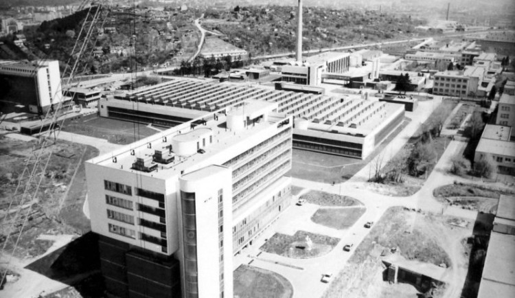Historická fotografie bohunické porodnice