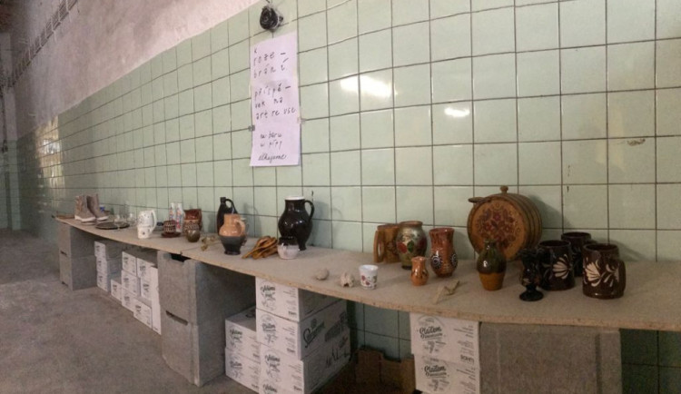 Věci nemusejí končit v popelnici. Re-use centra posílají dál věci, které jsou pro někoho odpad