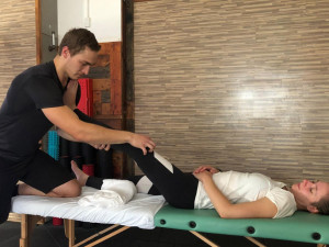 Covid Elišku upoutal na vozík a připravil i o sluch. Nechci se vzdát, říká zdravotní sestřička