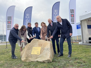 Silničáři obsadili silnici u brněnského výstaviště. Lidem zkomplikují dopravu i cestu na koupák