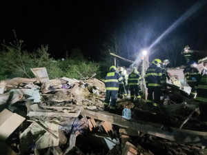 Výbuch na Znojemsku zdevastoval rodinný dům, jeden člověk zemřel