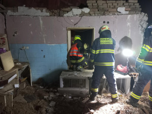 Výbuch na Znojemsku zdevastoval rodinný dům, jeden člověk zemřel