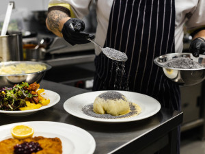 Brno není jen o nudlích a burgerech, říká kuchařský mistr, který oprašuje rakouskouherské recepty