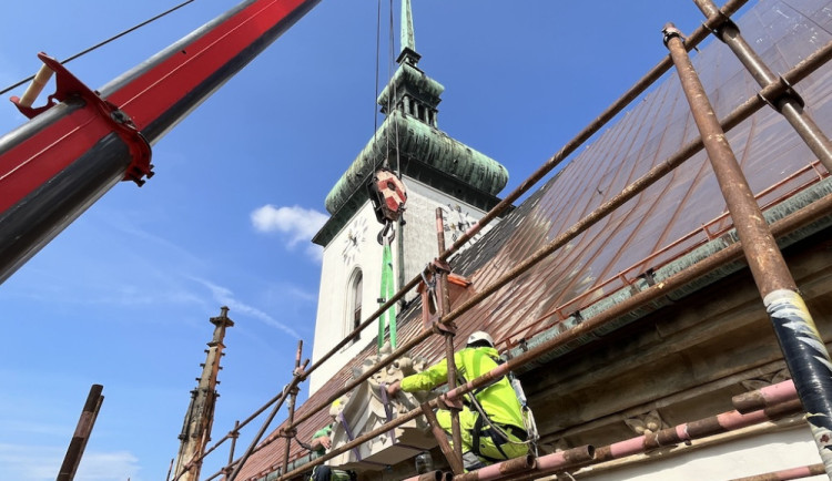 V centru Brna spadl při opravě kostela dělník. Na místě zemřel