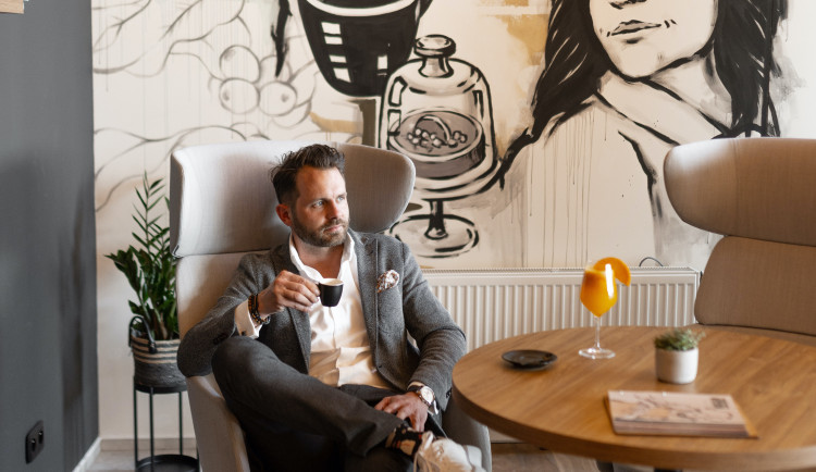 Kariéra, benefity i práce z kavárny. Pojišťovnictví je o pomáhání lidem, říká šéf brněnské Allianz