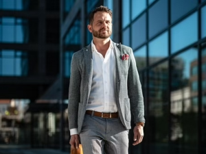 Kariéra, benefity i práce z kavárny. Pojišťovnictví je o pomáhání lidem, říká šéf brněnské Allianz