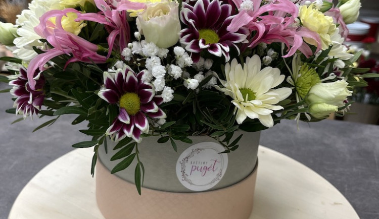 Teplé místo v korporátu vyměnila za vlastní květinářství. Nyní si nadšená floristka získává Brno