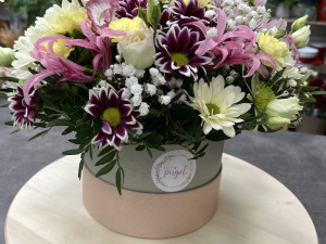 Teplé místo v korporátu vyměnila za vlastní květinářství. Nyní si nadšená floristka získává Brno