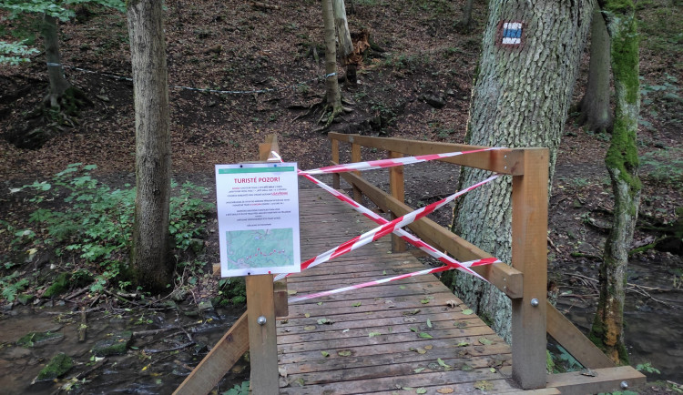 Turisté v Moravském krasu se loni polepšili a méně rozdělávali oheň