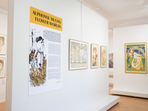 Již odhalená výstava Alfons Mucha: Květinové světy v Pišťanech