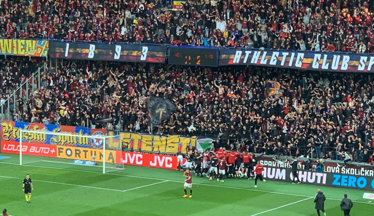 Sparta doma porazila Slavii a je krůček od titulu