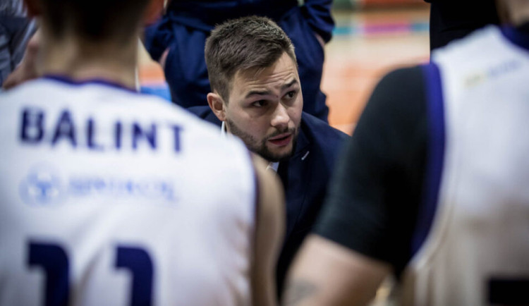 Basketbalisté Brna vsadí na mladého kouče. Tým po konci Růžičky převezme Vaněk