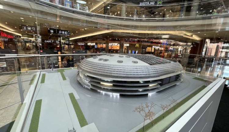 Model haly obdivovali lidé i obchoďáku Vaňkovka.