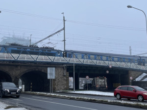 Cestujícím v Brně se na konci roku uleví. Železničáři opraví most přes Svratku