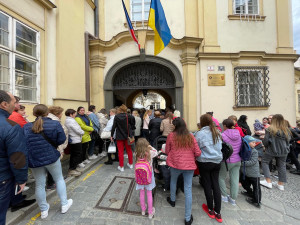 Češi čím dál méně podporují přijímání uprchlíků z Ukrajiny, zjistili výzkumníci