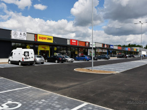 Blansko slaví. U kruháče vyrostl velký obchoďák, který nahradil skleníky