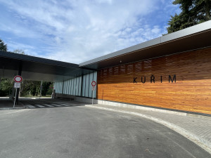 Z Kuřimi do světa. Město má nové autobusové nádraží i cyklistickou myčku