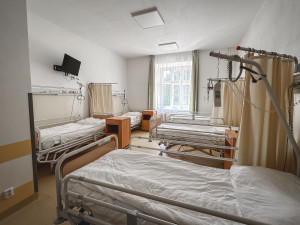 Nemocnice v Letovicích opravila dvě oddělení, pacientům dala klimatizaci