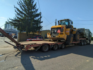 Na Znojemsku vykolejil vlak po nárazu s náklaďákem. Škody jdou do milionů korun