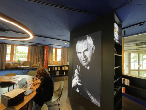 Milane, děkujeme. V Brně lidé vzpomínají na rodáka Kunderu