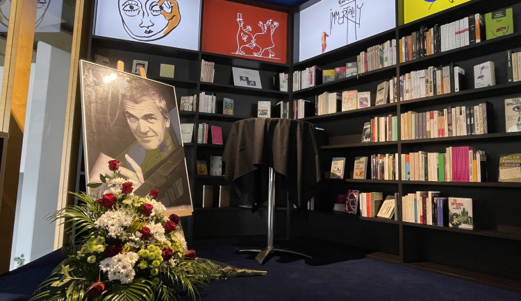 Pietní místo Milana Kundery v Brně