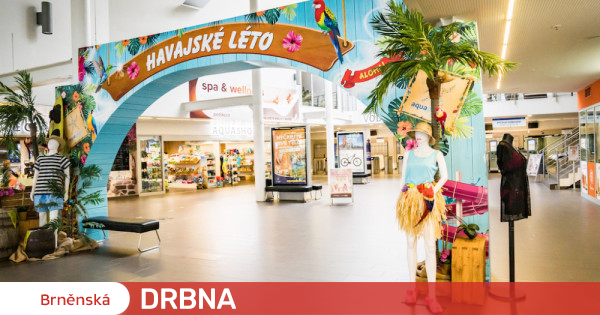 At Aquapalace Prague there is Hawaii |  News |  Brno Gossip