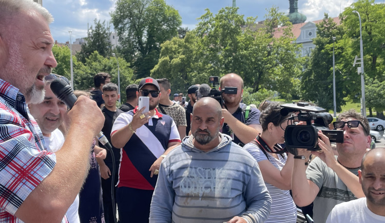 Politiky z Brna nebaví bojůvky mezi Ukrajinci a Romy. Pozvalo si je opět na radnici