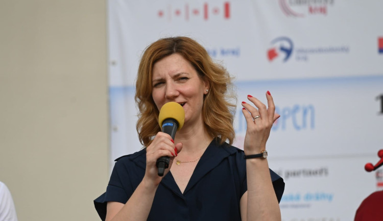 Kauzu brněnské primátorky rozpoutal poradce Lipavského, ozývá se z Prahy