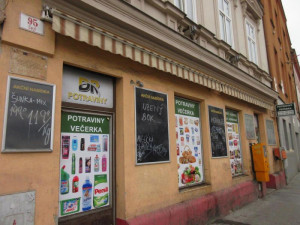 Brněnský Cejl přišel o oblíbenou prodejnu. Byly tam myší výkaly, mrtvá havěť a špína