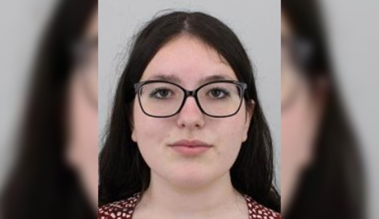 Vzdorovitá dívka utekla z domu. Může si chtít sáhnout na život