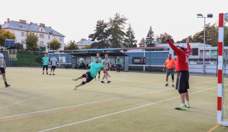 Národní házená v Jihlavě oprašuje zašlou slávu. Muži po letech vybojovali druhou ligu, úvodní kolo se hraje v neděli