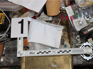 V Brně načapali perníkového důchodce. Cizinec do města přivezl tisíce pilulek